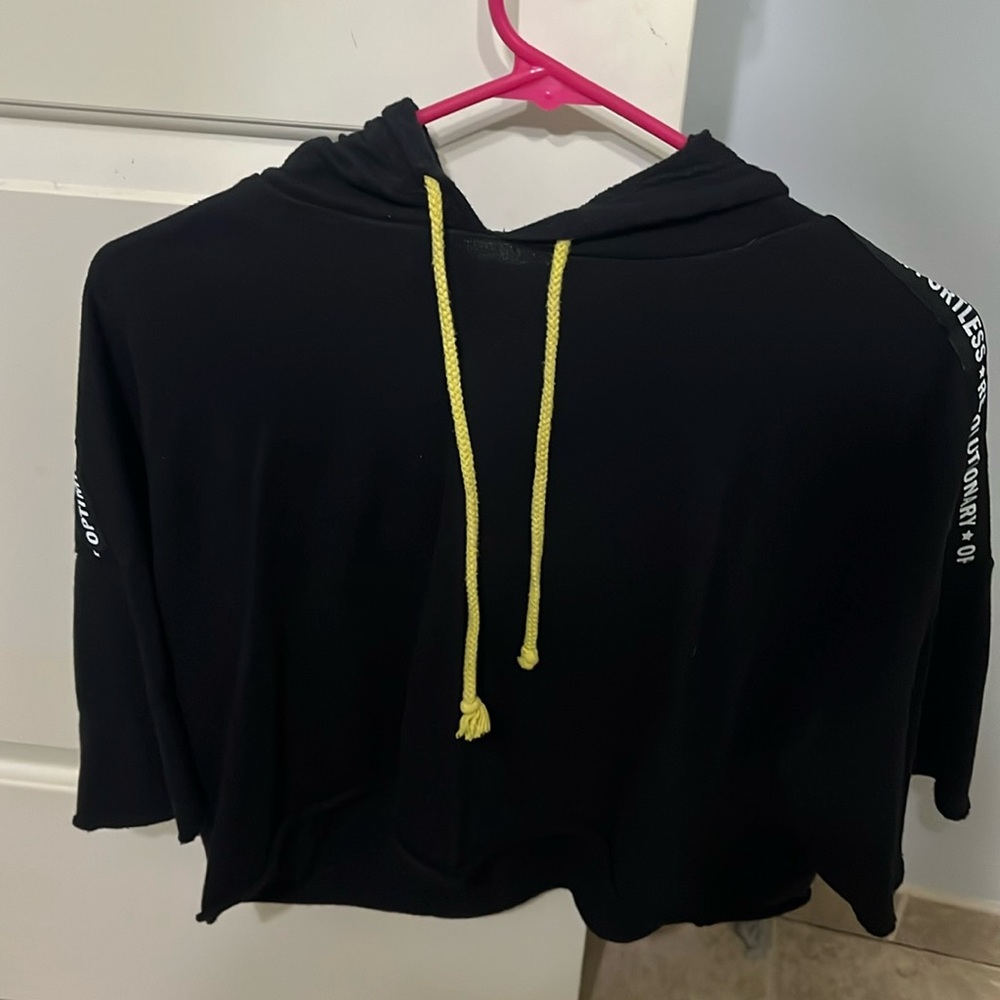 Black short sleeve cropped hoodie with yellow pull strings